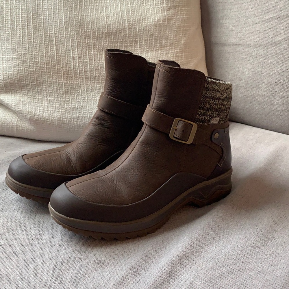 Women’s Merrell Ankle Boots